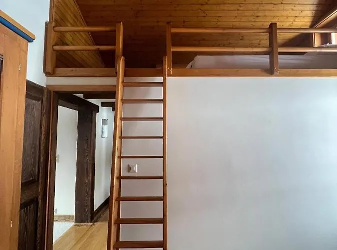 Superb Attic In Les Esserts 아파트