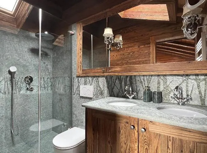 Superb Attic In Les Esserts * 베르비에